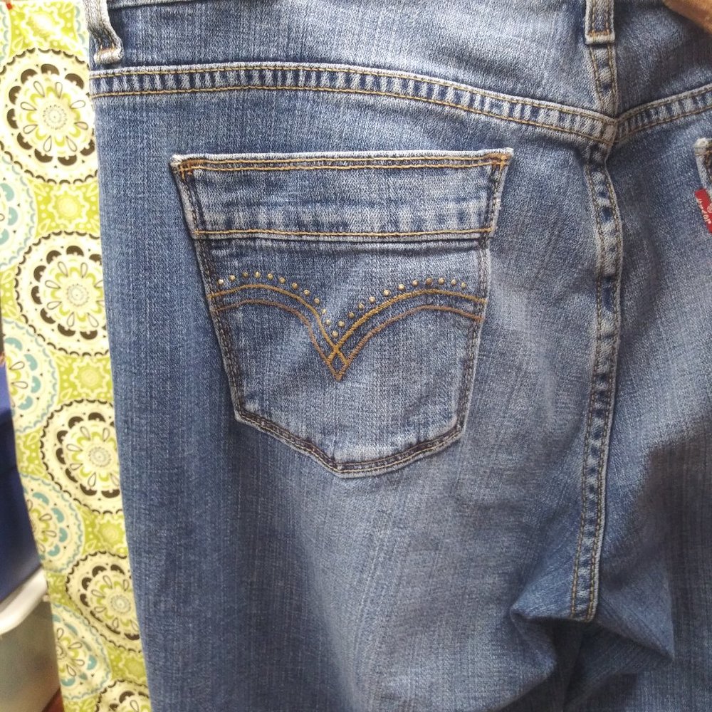 2075 Jeaniemade Size 8 Levi's 515 Bell-Bottoms - Picture 3 of 6